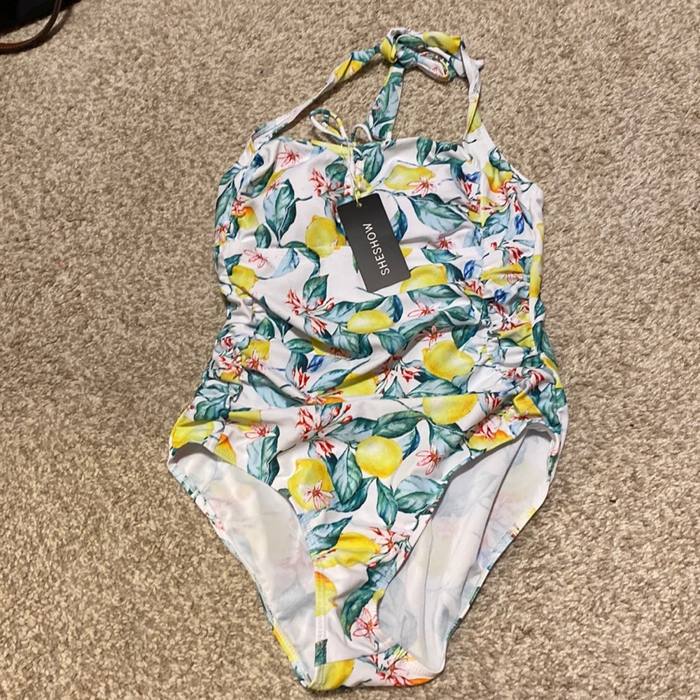 NWT Sz M one piece swim